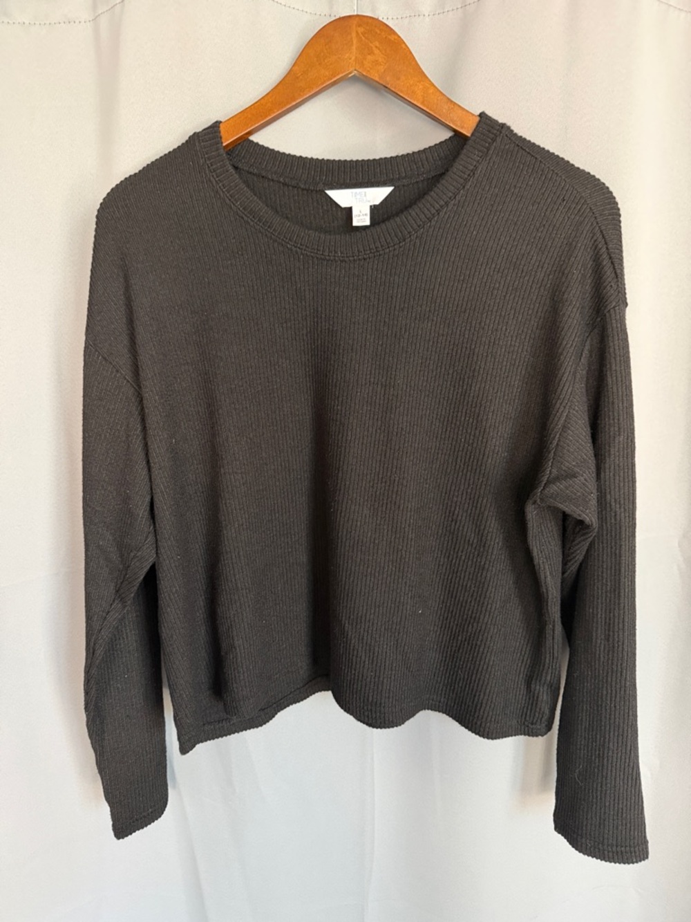 Time and Tru Black Ribbed Crewneck Sweater